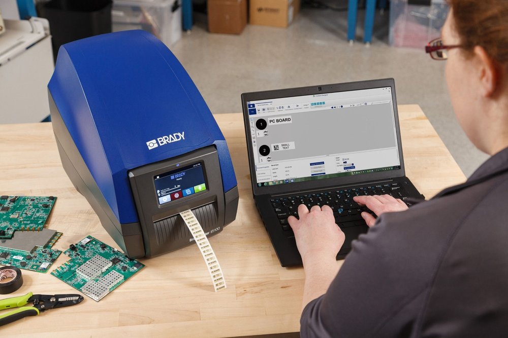 New, smart label printer with excellent performance